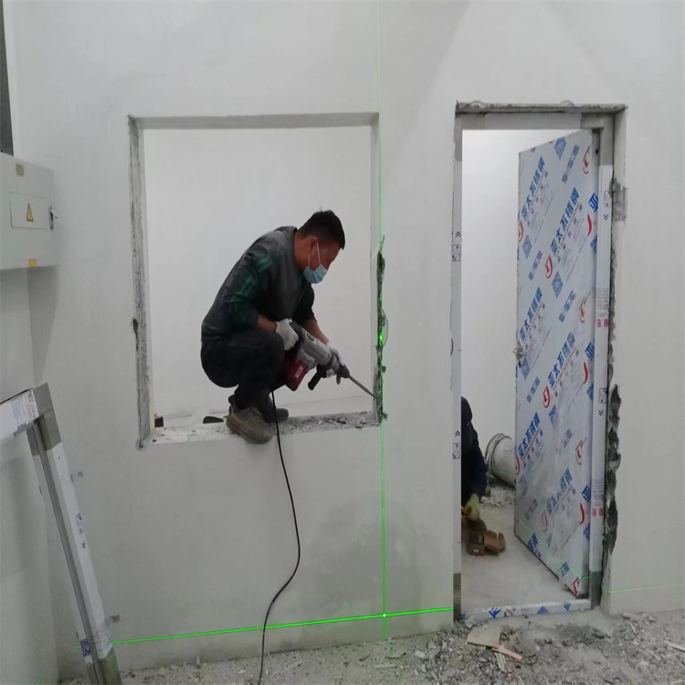 上海铅门安装过程
